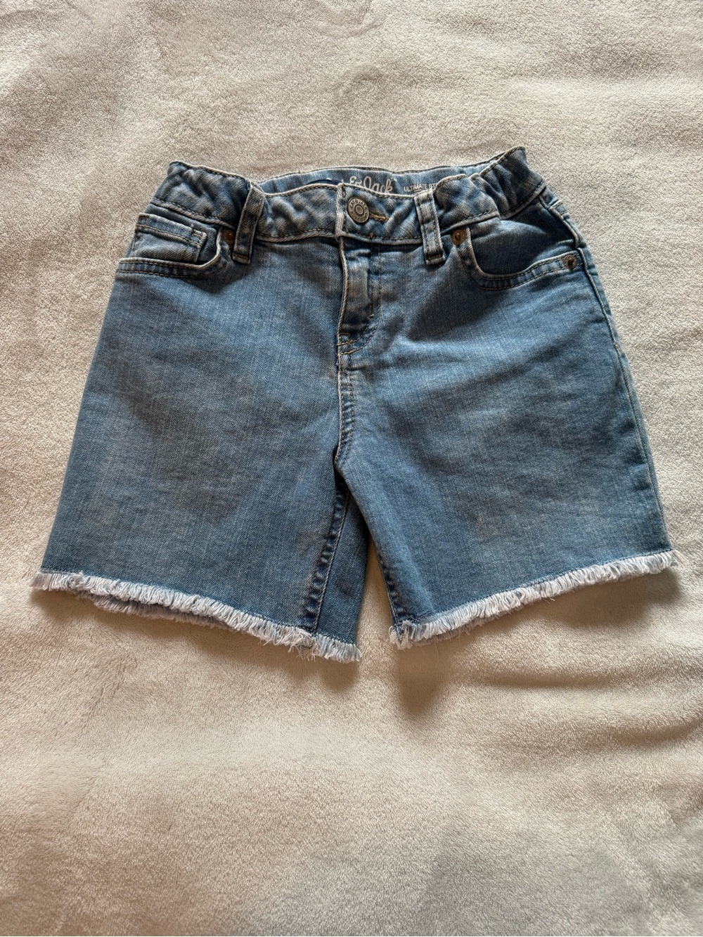 Cat & Jack girls Denim Frayed Hem Shorts - Light Blue Size 6/7